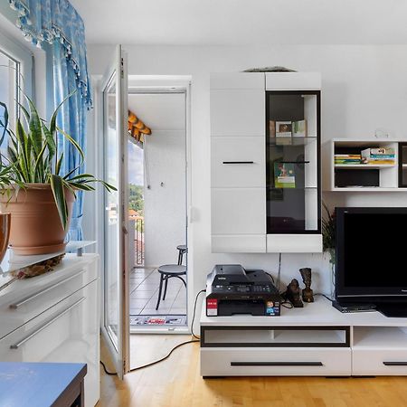 Helle, Ruhige Dachwohnung Eningen unter Achalm Exteriör bild
